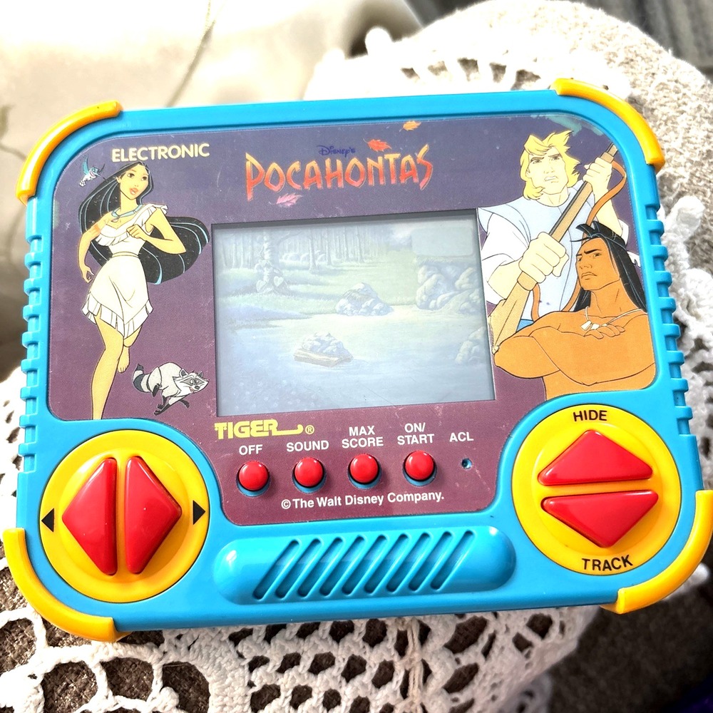 Tiger POCAHONTAS handheld electronic (2 AA batteries) game 1992 tested Vtg